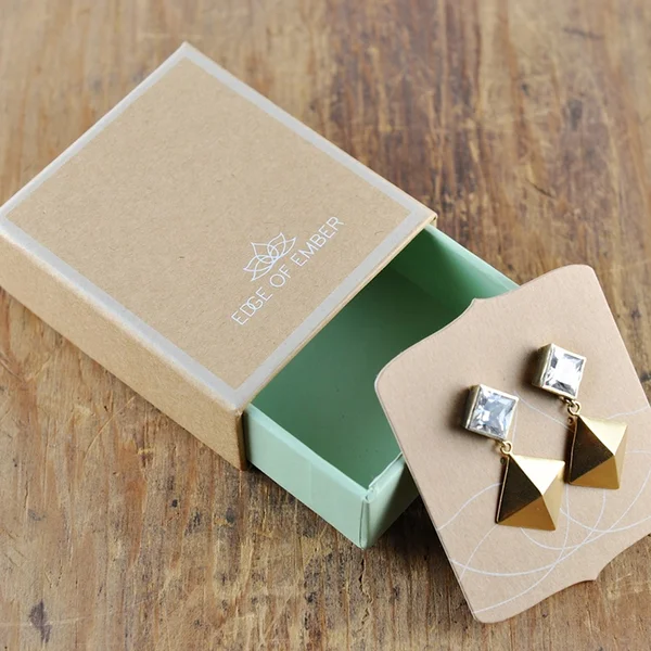 earring-packaging-boxes.webp