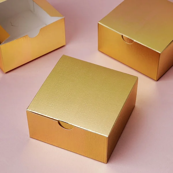 gold-foil-boxes-wholesale.webp